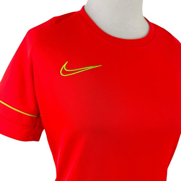 Nike Women's Dri-Fit Academy 21 Training T-Shirt New with tags Size Small - Picture 2 of 9